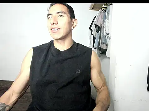 Snapshot of aquiles04 chatting on May 23, 2026, 2:39 am aquiles04 online show from May 23, 2026, 2:39 am