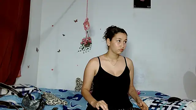 Snapshot of Luisa_queendirty chatting on May 16, 2026, 11:14 pm Luisa queendirty online show from May 16, 2026, 11:14 pm