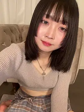 yu nya online show from May 17, 2026, 5:49 am