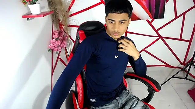 oliver-parker online show from June 3, 2026, 8:03 pm