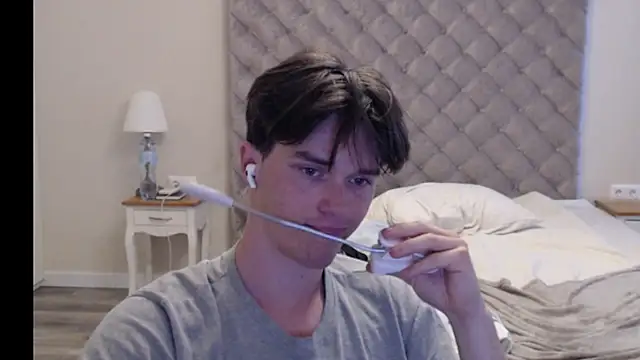 arthur   king online show from June 3, 2026, 2:33 pm