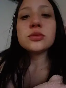 mileidy0106 online show from June 15, 2026, 4:42 pm