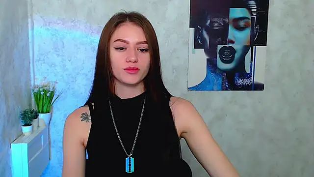 AprillXoxo online show from June 6, 2026, 8:35 pm