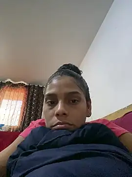 Snapshot of Saray_queen1 chatting on July 7, 2026, 10:03 pm Saray queen1 online show from July 7, 2026, 10:03 pm