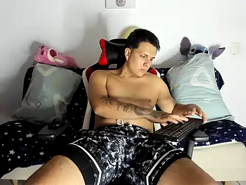 alexerdiego online show from June 18, 2026, 4:35 am