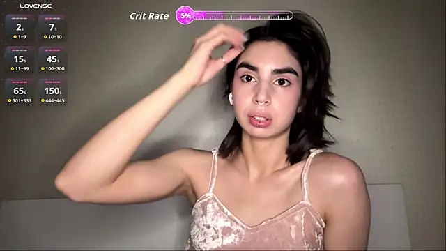 JessiaRuezga online show from June 17, 2026, 11:23 am