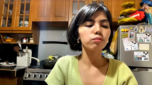 YukikoSchaefers online show from May 26, 2026, 5:14 am