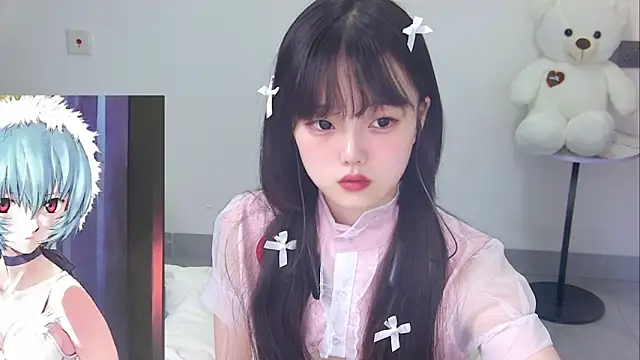 Evil-Bunny007 online show from June 4, 2026, 12:22 pm