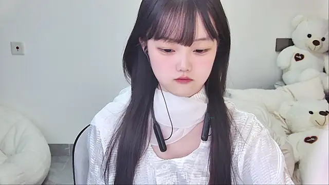 Evil-Bunny007 online show from June 13, 2026, 12:36 pm