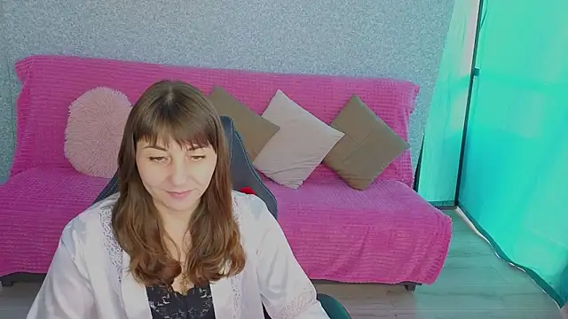 Snapshot of StelaDream chatting on June 3, 2026, 8:39 am StelaDream online show from June 3, 2026, 8:39 am