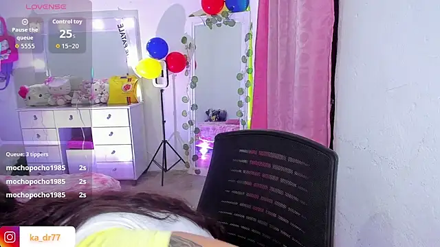 Kendra yul online show from June 17, 2026, 11:49 pm