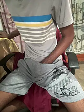 Snapshot of Inuchethi chatting on December 15, 2024, 1:24 am Inuchethi online show from December 15, 2024, 1:24 am