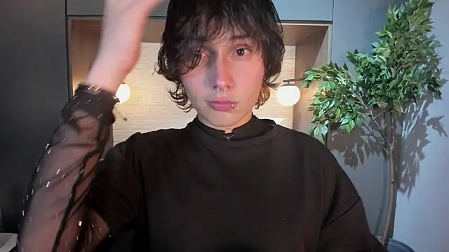 Snapshot of Brunodeluca_ chatting on July 2, 2026, 8:04 pm Brunodeluca online show from July 2, 2026, 8:04 pm