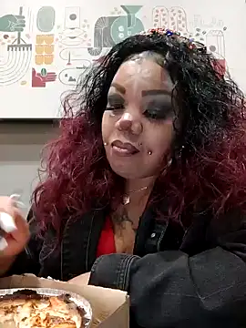 NailGoddessnow online show from December 25, 2024, 1:31 am