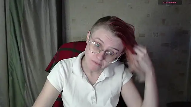 Snapshot of __Freya___ chatting on July 7, 2026, 4:55 pm Freya online show from July 7, 2026, 4:55 pm
