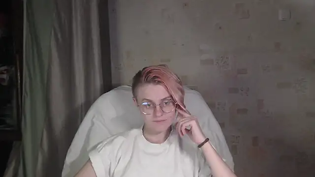 Snapshot of __Freya___ chatting on July 15, 2026, 2:44 pm Freya online show from July 15, 2026, 2:44 pm
