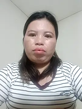 Snapshot of -Yeyi- chatting on June 3, 2026, 11:57 am -Yeyi- online show from June 3, 2026, 11:57 am