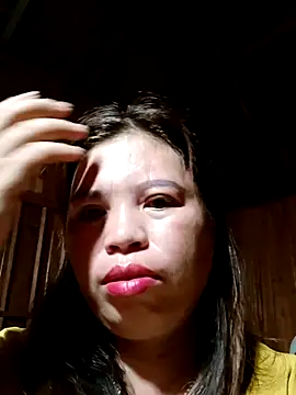 Snapshot of -Yeyi- chatting on June 15, 2026, 9:28 pm -Yeyi- online show from June 15, 2026, 9:28 pm