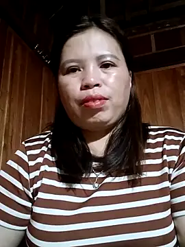 Snapshot of -Yeyi- chatting on June 27, 2026, 1:50 pm -Yeyi- online show from June 27, 2026, 1:50 pm