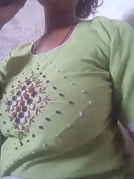 Muna Raj online show from June 12, 2026, 10:03 am