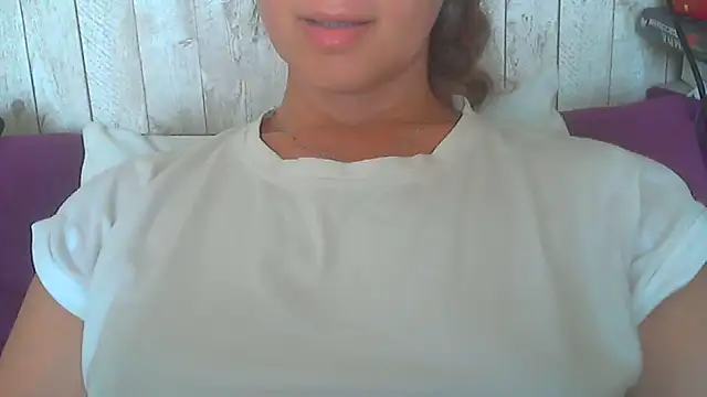 Bella--White online show from June 9, 2026, 8:04 am