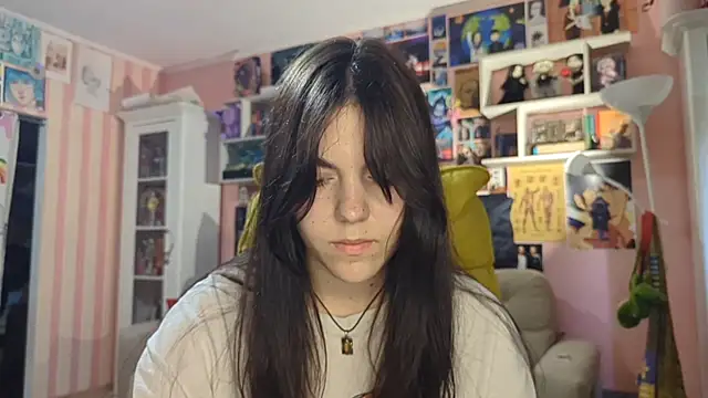 Snapshot of CariePremer chatting on May 16, 2026, 1:43 pm CariePremer online show from May 16, 2026, 1:43 pm