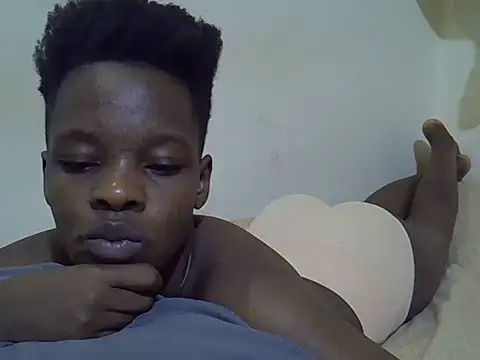 Snapshot of slender_queen15 chatting on June 28, 2026, 7:14 am slender queen15 online show from June 28, 2026, 7:14 am