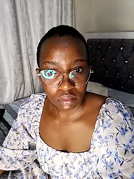 Snapshot of Miss-Temptasion chatting on May 30, 2026, 3:36 am Miss-Temptasion online show from May 30, 2026, 3:36 am