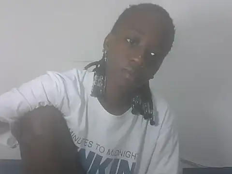 Darkpretty23 online show from May 26, 2026, 4:25 pm