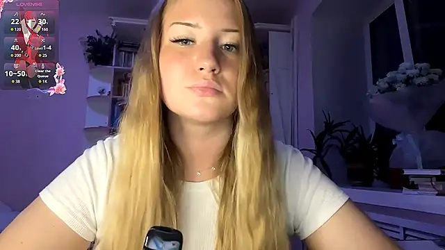 Lisi Kiss  online show from June 21, 2026, 7:16 pm