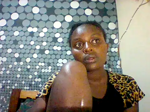 liligal online show from June 25, 2026, 8:57 pm