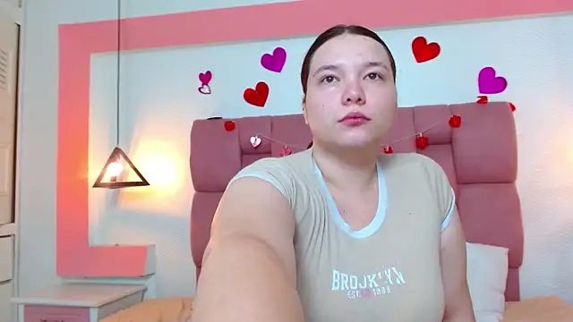 Kittyvenom online show from May 25, 2026, 6:36 pm