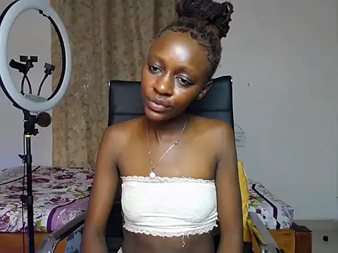 Snapshot of BellaIvy chatting on May 22, 2026, 6:02 pm BellaIvy online show from May 22, 2026, 6:02 pm