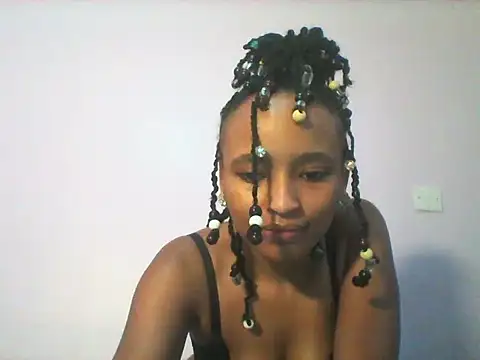 Badgalheloves online show from June 23, 2026, 7:28 am
