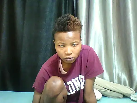 Snapshot of Bambybeauty2 chatting on July 13, 2026, 5:10 am Bambybeauty2 online show from July 13, 2026, 5:10 am