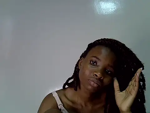 Snapshot of lee_shaz chatting on June 6, 2026, 7:35 am lee shaz online show from June 6, 2026, 7:35 am