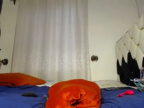 KinkQueenLove online show from July 11, 2026, 5:54 am