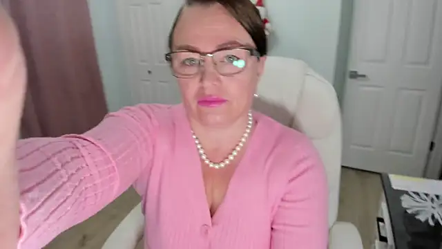 Vika73 online show from December 3, 2024, 12:27 pm