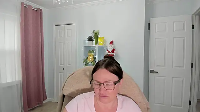 Vika73 online show from December 10, 2024, 3:44 pm