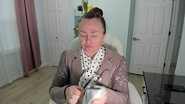 Vika73 online show from December 18, 2024, 1:12 pm