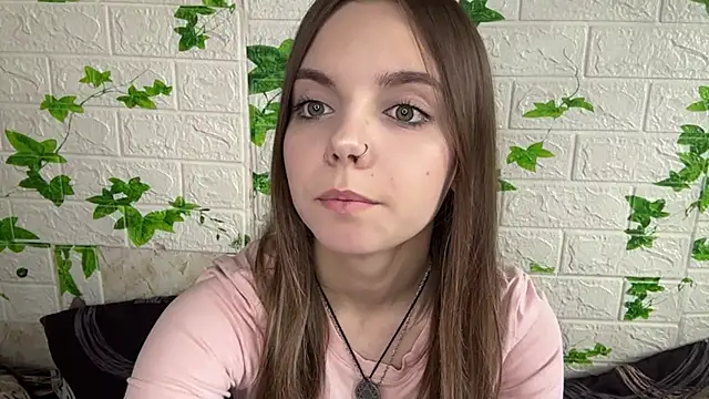 LisaPorse online show from June 4, 2026, 2:12 pm
