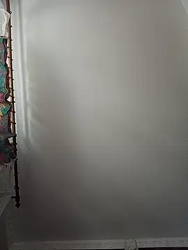 Snapshot of LisichkaOksana chatting on June 17, 2026, 8:06 am LisichkaOksana online show from June 17, 2026, 8:06 am