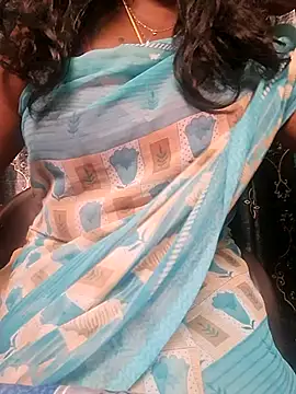 Snapshot of Tamil-ammukutty18 chatting on July 13, 2026, 6:00 pm Tamil-ammukutty18 online show from July 13, 2026, 6:00 pm