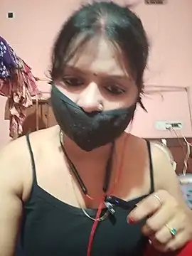 ZOYA-STRIP online show from June 23, 2026, 4:05 pm