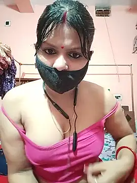 ZOYA-STRIP online show from June 26, 2026, 4:33 pm