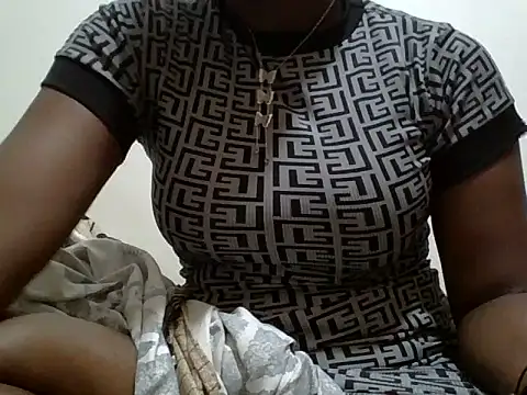 Snapshot of sexy_inayah chatting on May 24, 2026, 12:10 pm sexy inayah online show from May 24, 2026, 12:10 pm