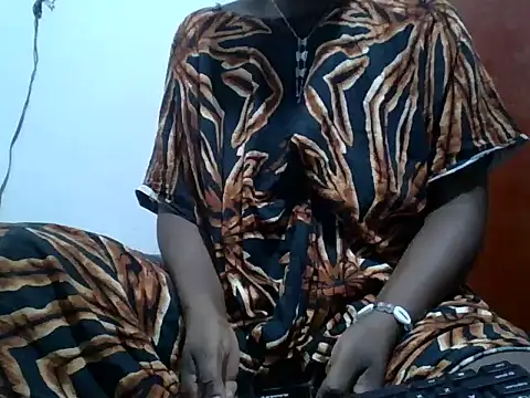 Snapshot of sexy_inayah chatting on May 26, 2026, 3:02 am sexy inayah online show from May 26, 2026, 3:02 am