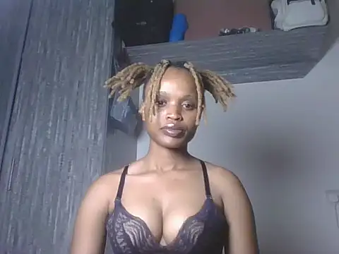 Tempting Ebony online show from June 8, 2026, 1:28 am