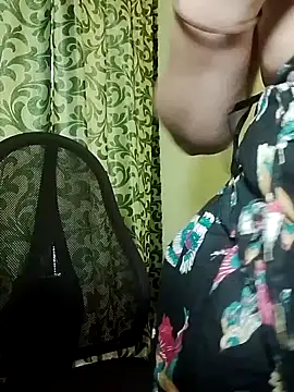 MiaRox online show from May 24, 2026, 3:17 pm