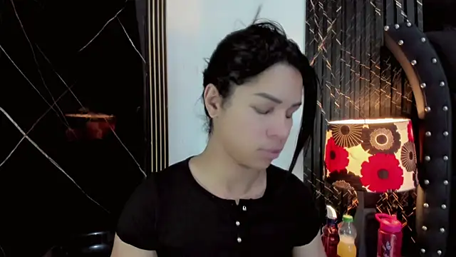 Snapshot of Nayara_K chatting on July 1, 2026, 7:46 pm Nayara K online show from July 1, 2026, 7:46 pm